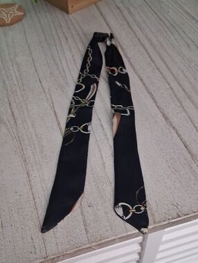 Black Chain-Print Women’s Scarf Tie